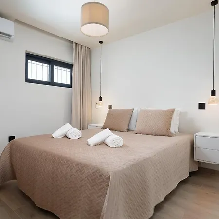 Sol, With Pool , Vilamoura *